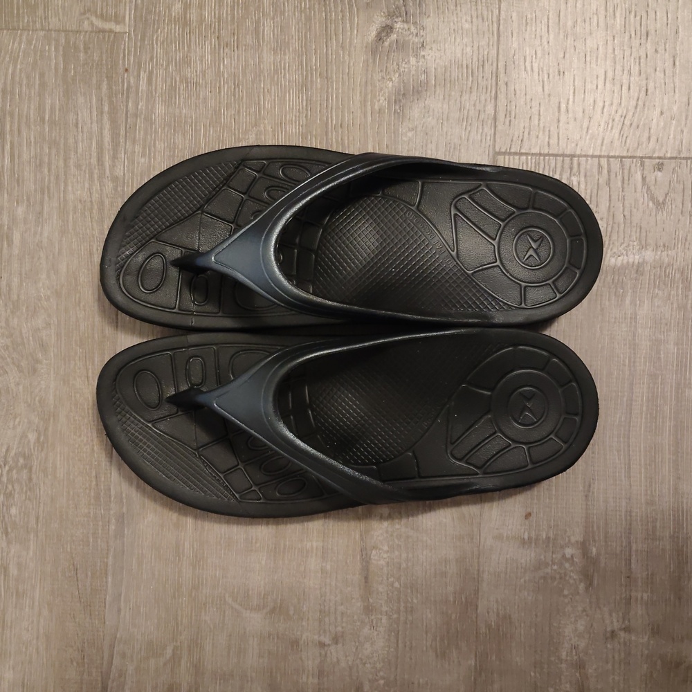 Aetrex Maui Orthopedic Black Women's Comfort Flip Flop Sandals